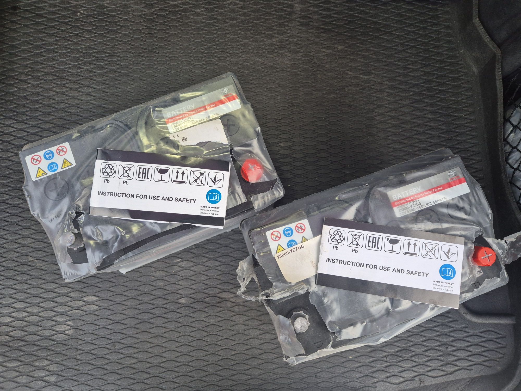 Аккумуляторы Toyota 65a/h оригинальные новые