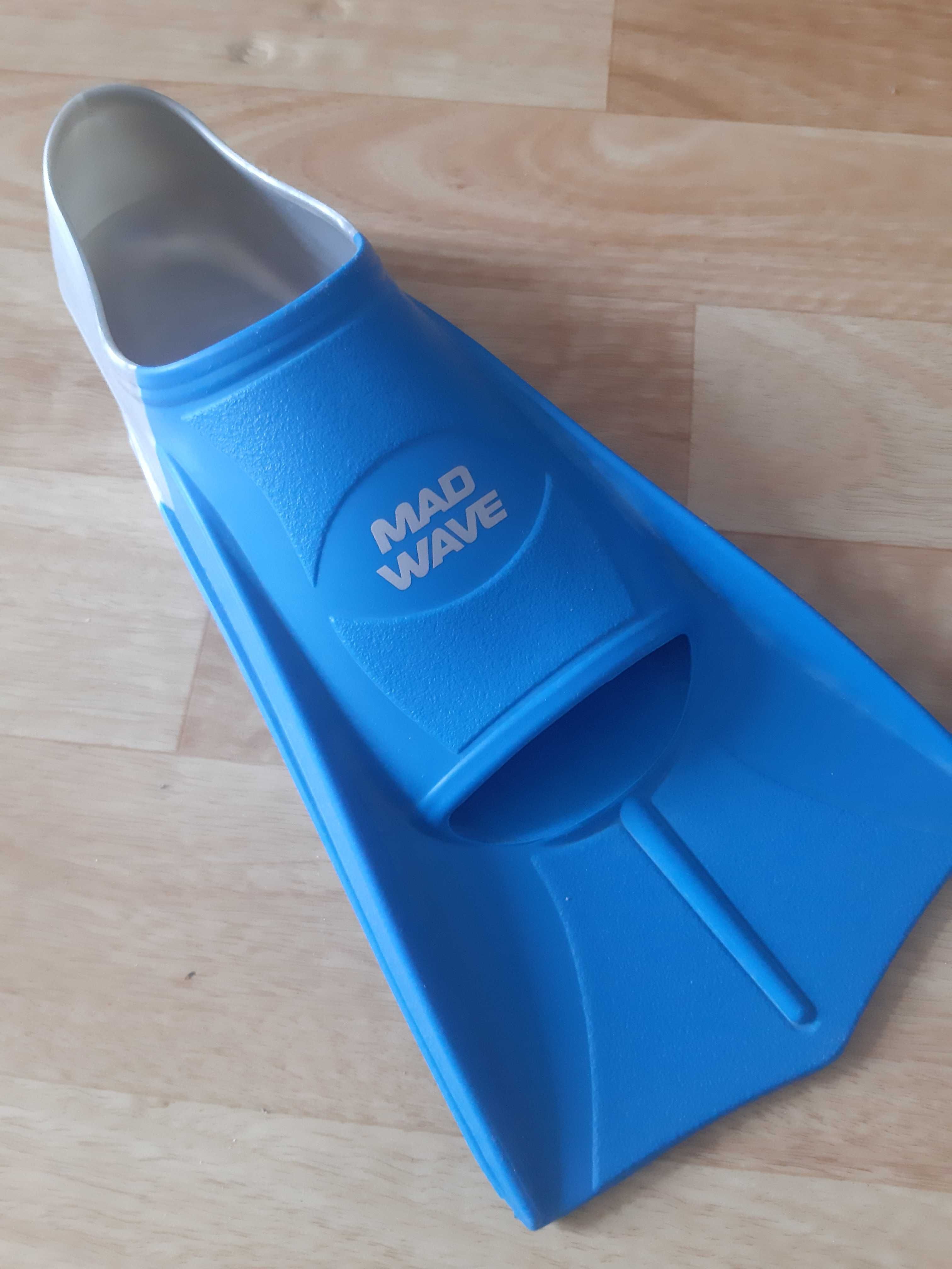 Продам тренировочные ласты  б/у MAD WAVE 39-40 (EU)