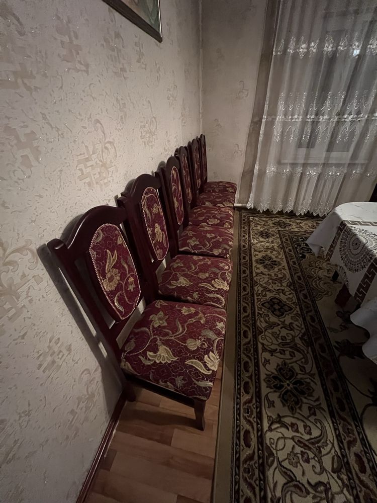 Продам стол 3 метра и 10 стульев