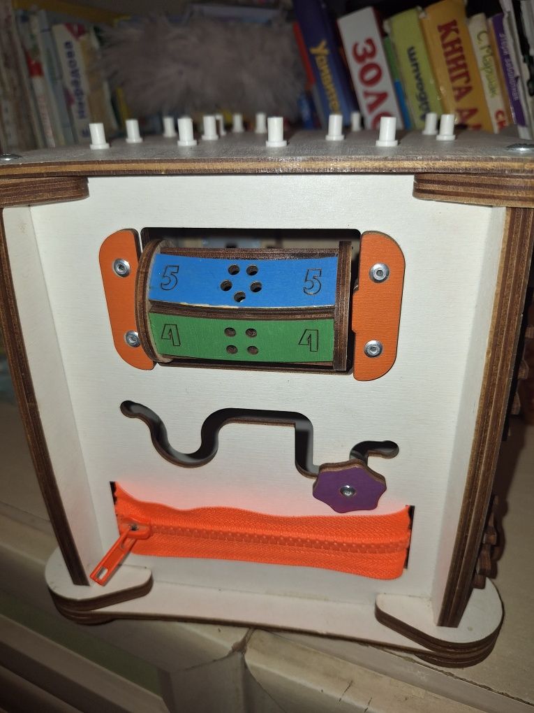 Развивающие игрушки