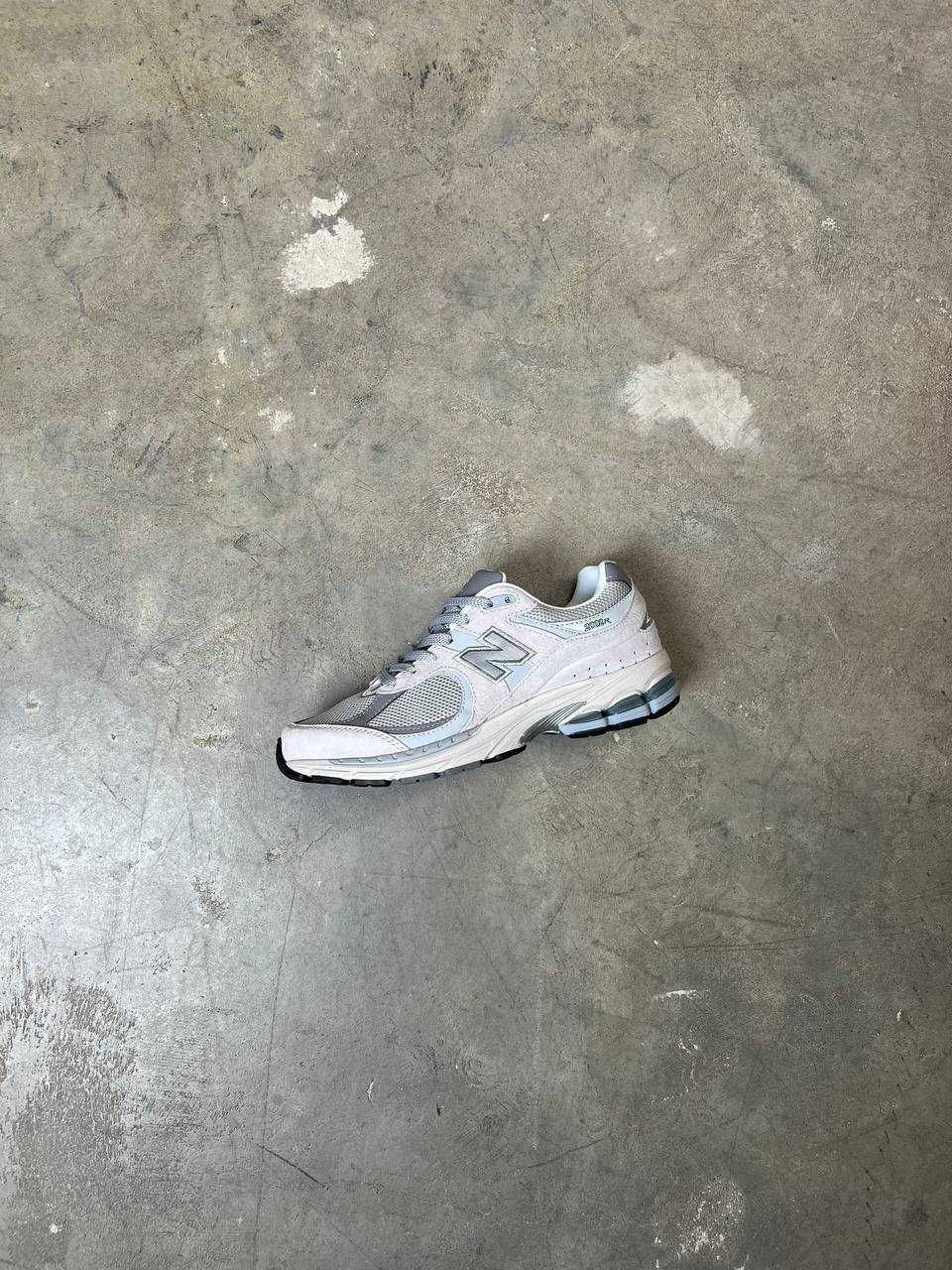 New Balance 2002R ' Light Grey'
