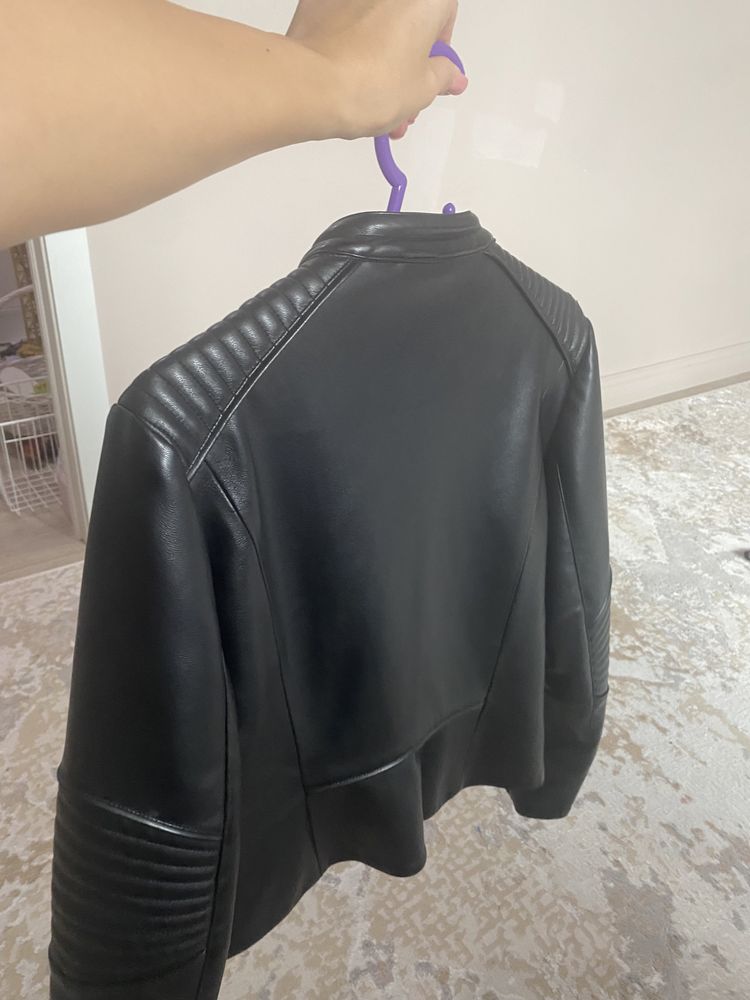 Кожанная куртка zara