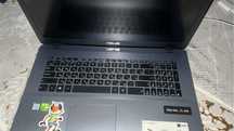 Asus VivoBook17 X705U