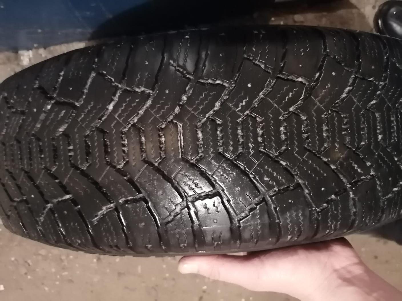 Срочно продам шины