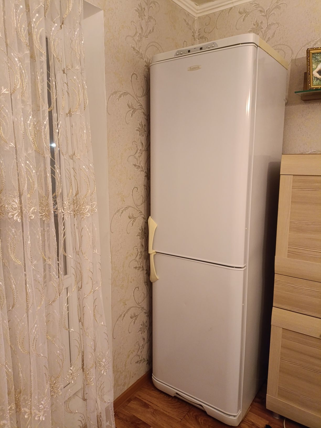 Холодильник Бирюса
