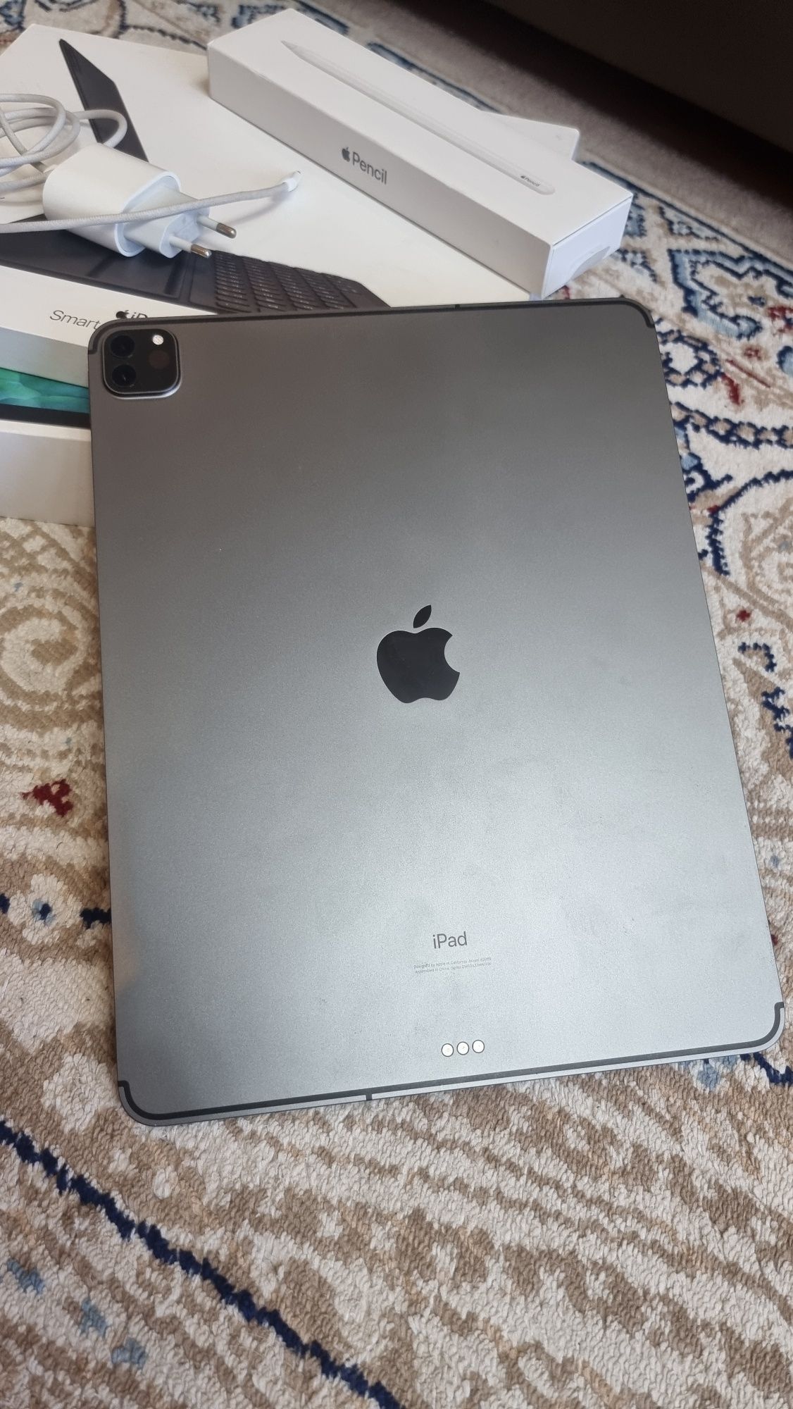 Apple iPad 12.9 4 поколение 256 gb 3g