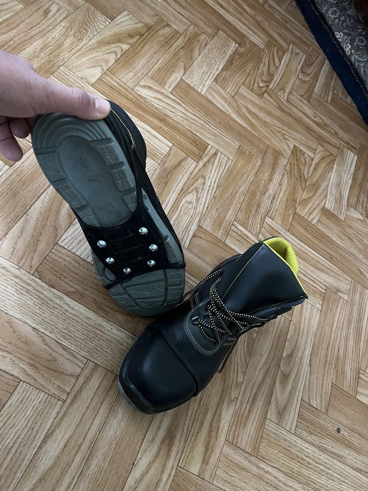 Продам обувь
