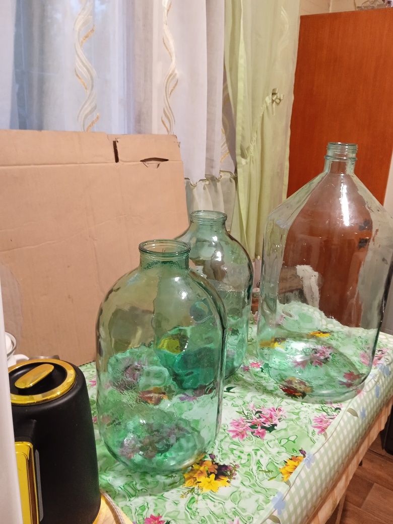 Бутыли стеклянные продам