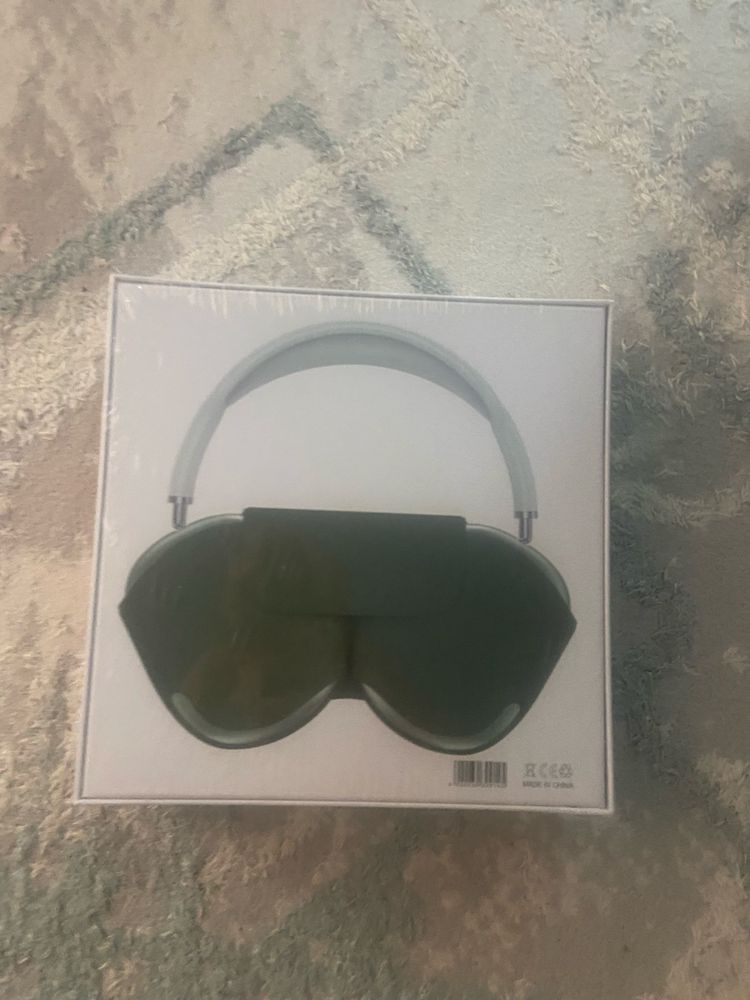 AirPods Max новые