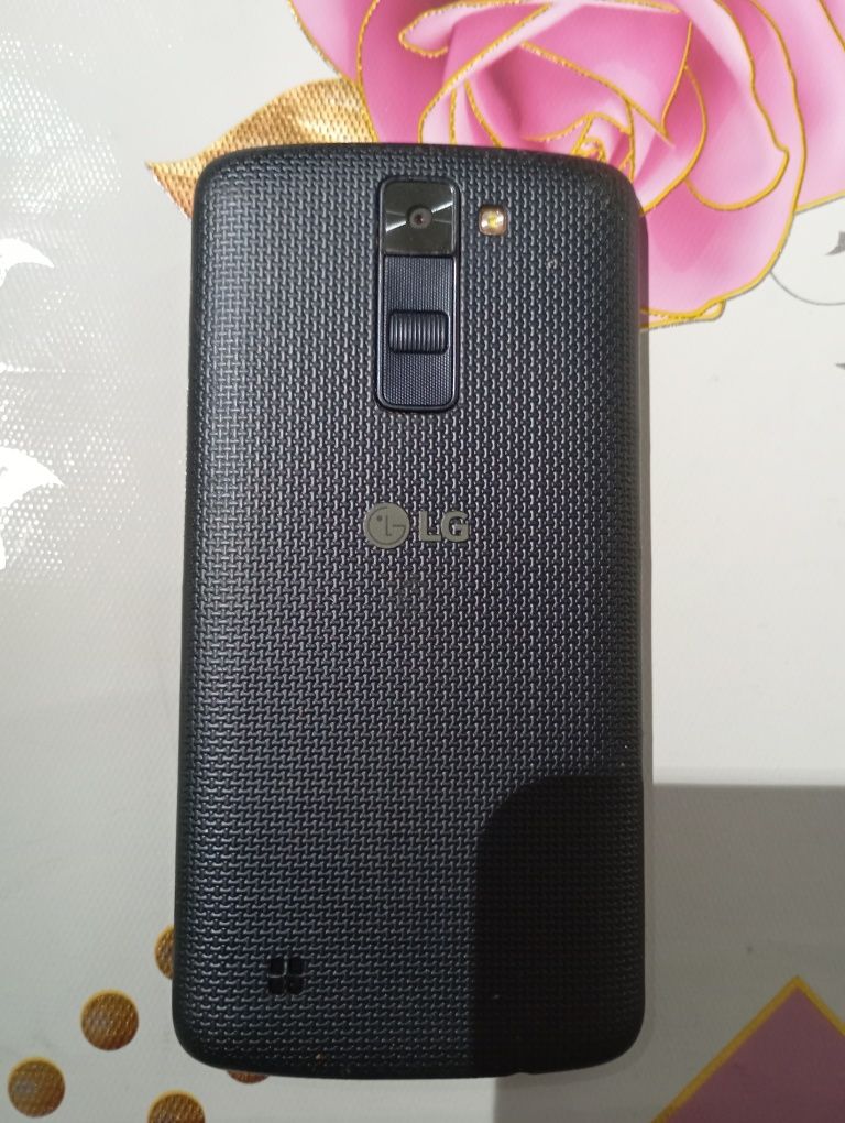 LG K8 б/у телефон