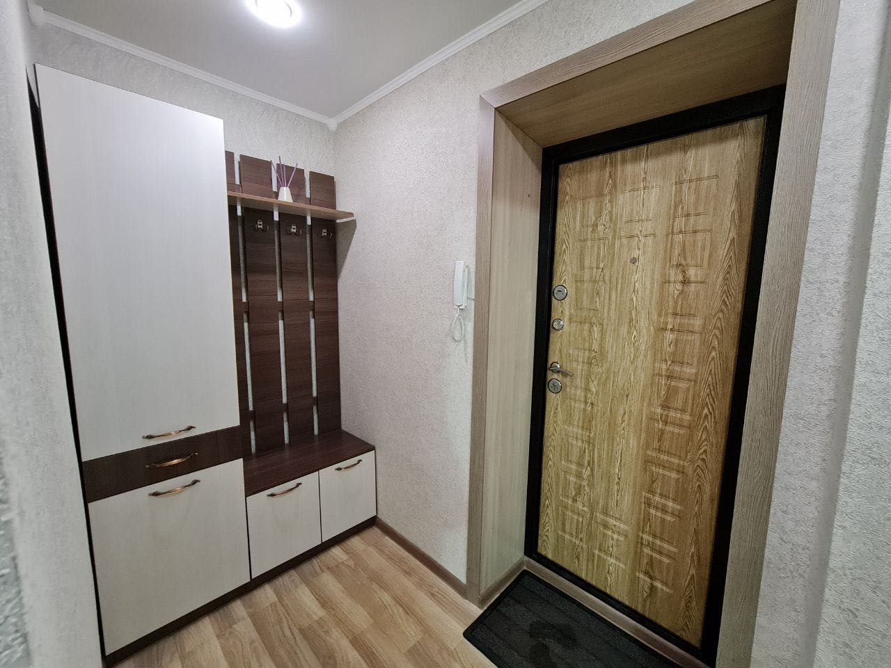 Павлова 11/3 (Кинотеатр Шакена Айманова, ТД Артур, ТД Алатау)
