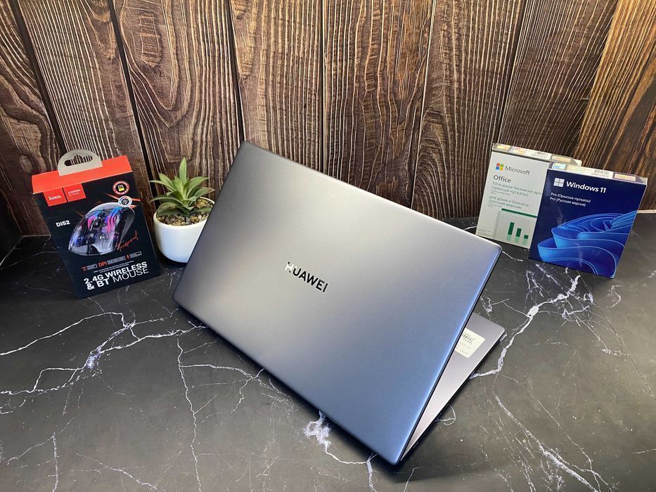 Huawei MateBook D15 • Core i5-1115G4 / 8GB / 256GB SSD / 15.6"