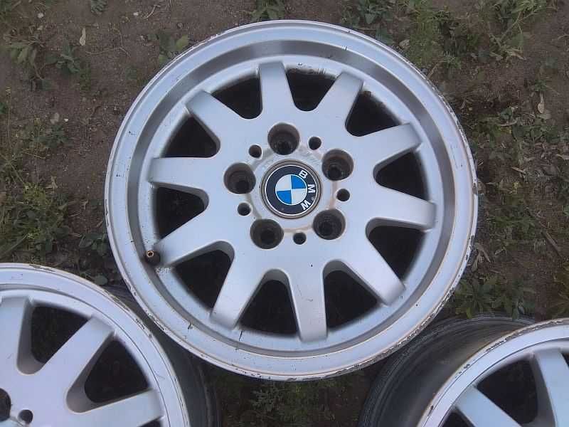 Продам оригинальные легкосплавные диски на автомашину BMW 3