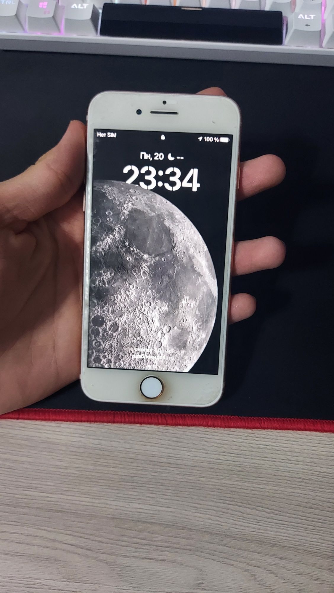 IPhone 8 без гарантии 64ГБ