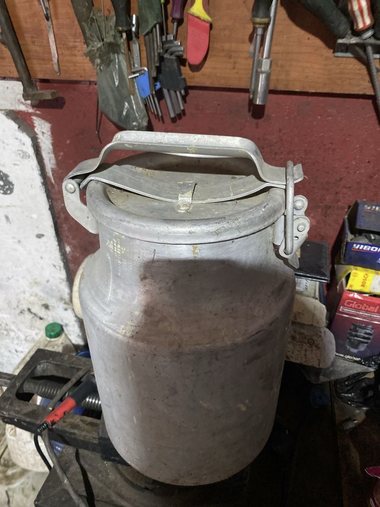 Продам флягу бидон 8 или 10 л