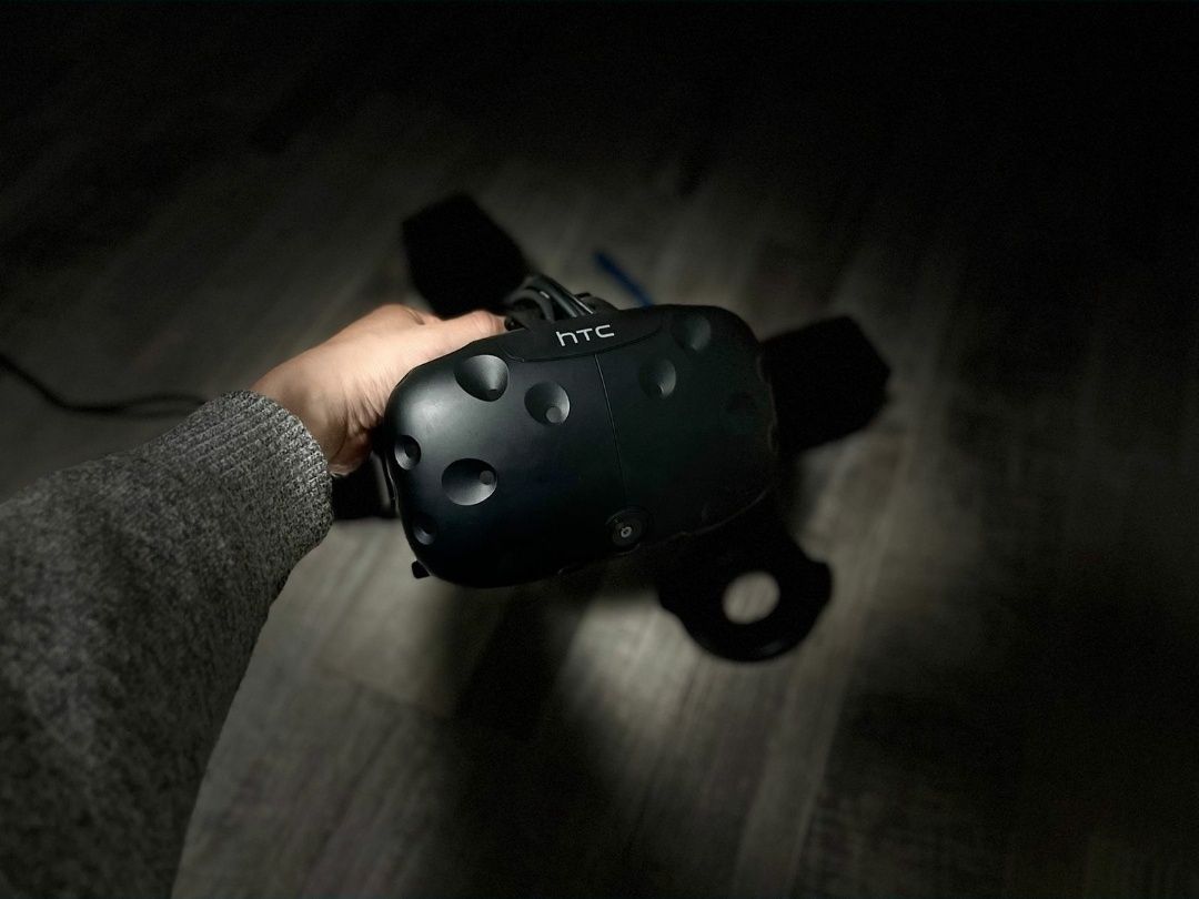 Обменяю HTC Vive очки виртуальной реальности