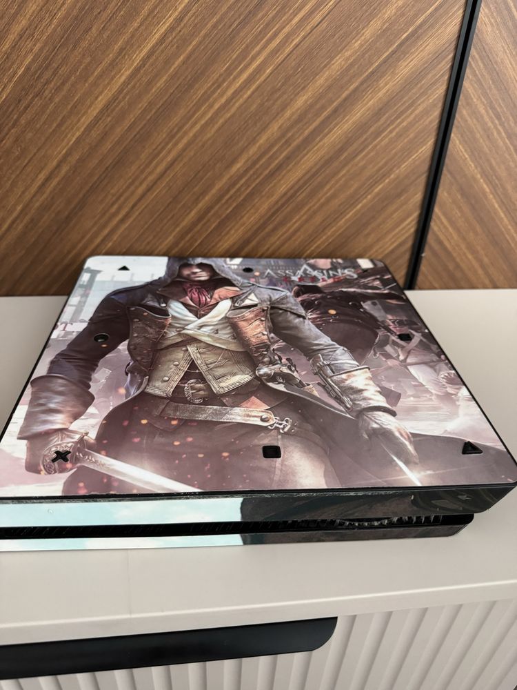 срочно ps4 в отличном состояние