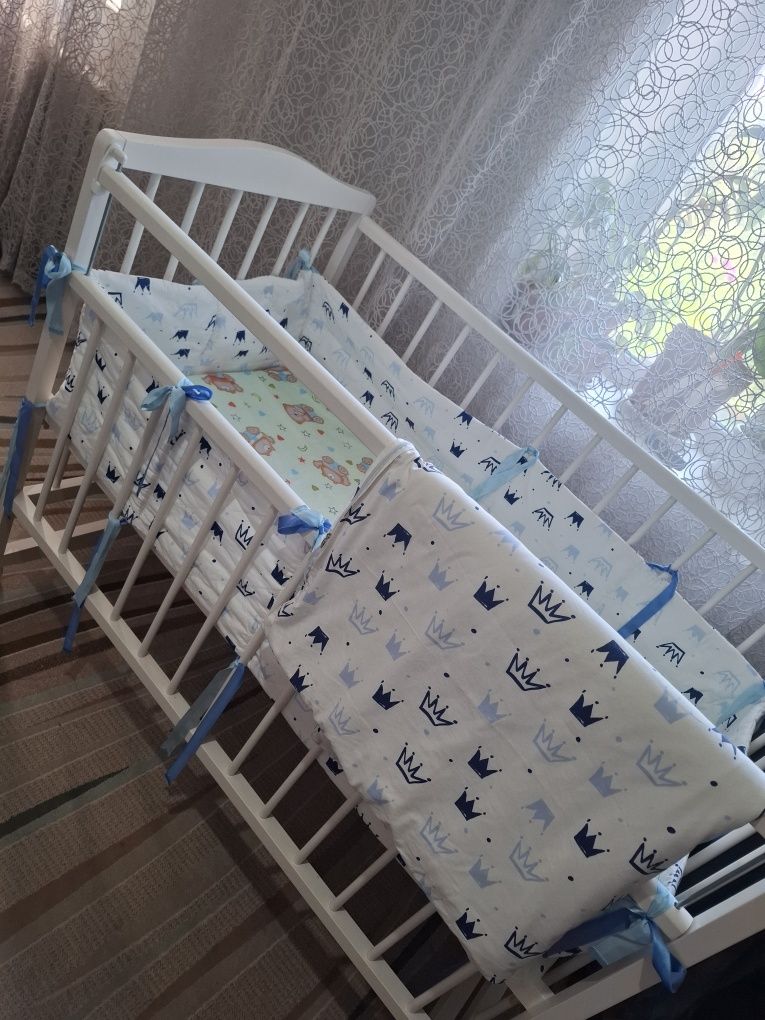 Кроватка детская