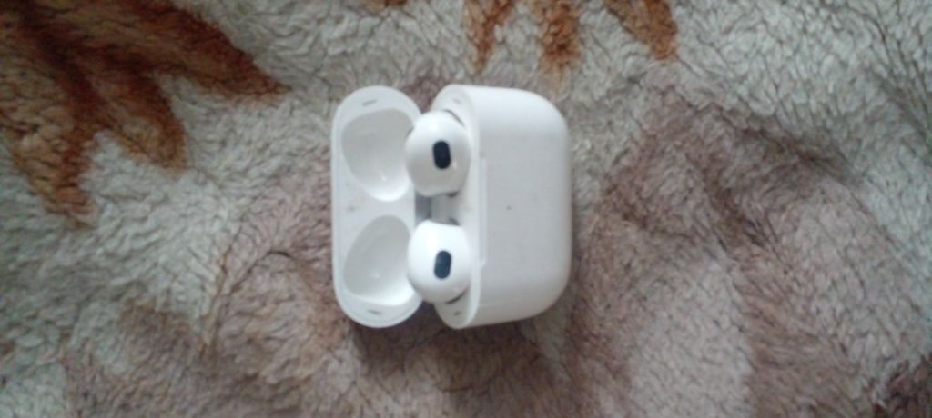 Airpods в хорошоем состоянии