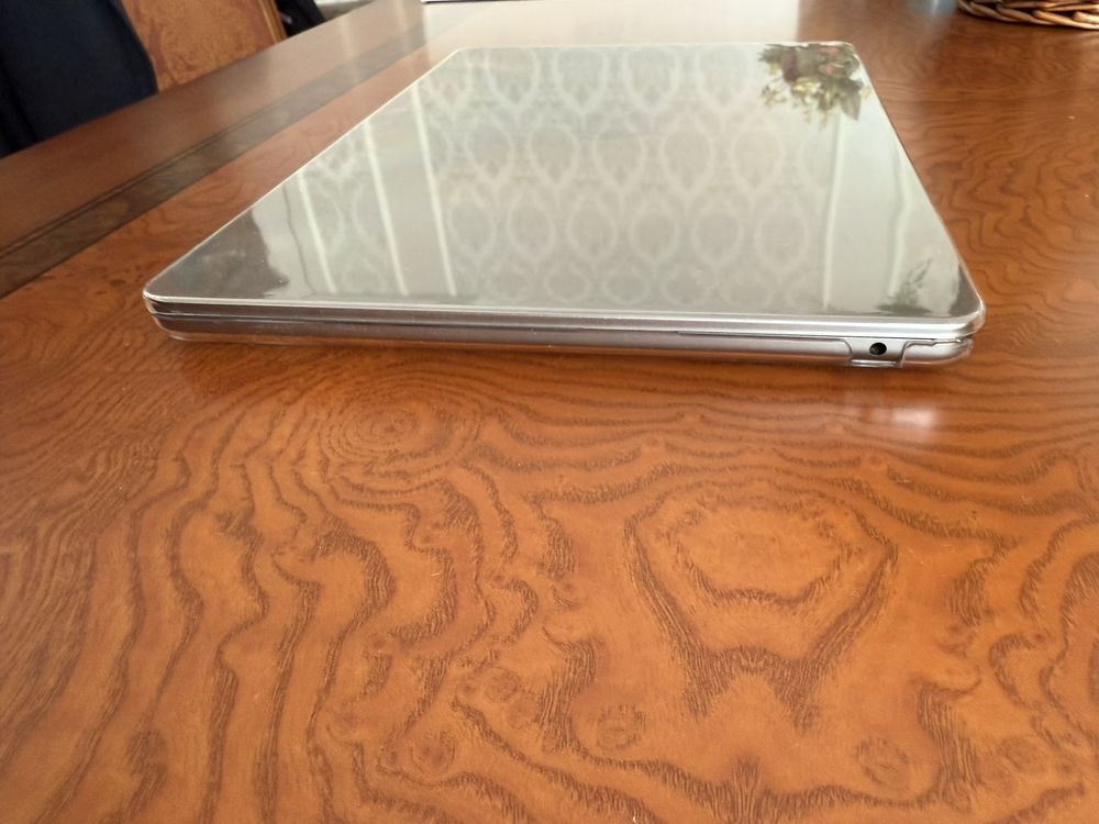 MacBook Air M2 (2022) |SSD 512 ГБ | RAM 8 ГБ