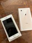 Продам iphone 8.