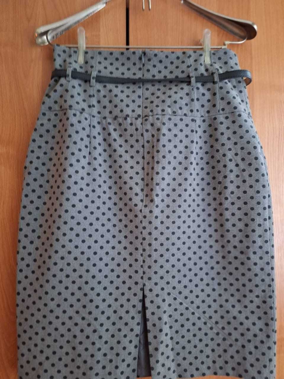 Продам юбку на подкладе. Размер 46.