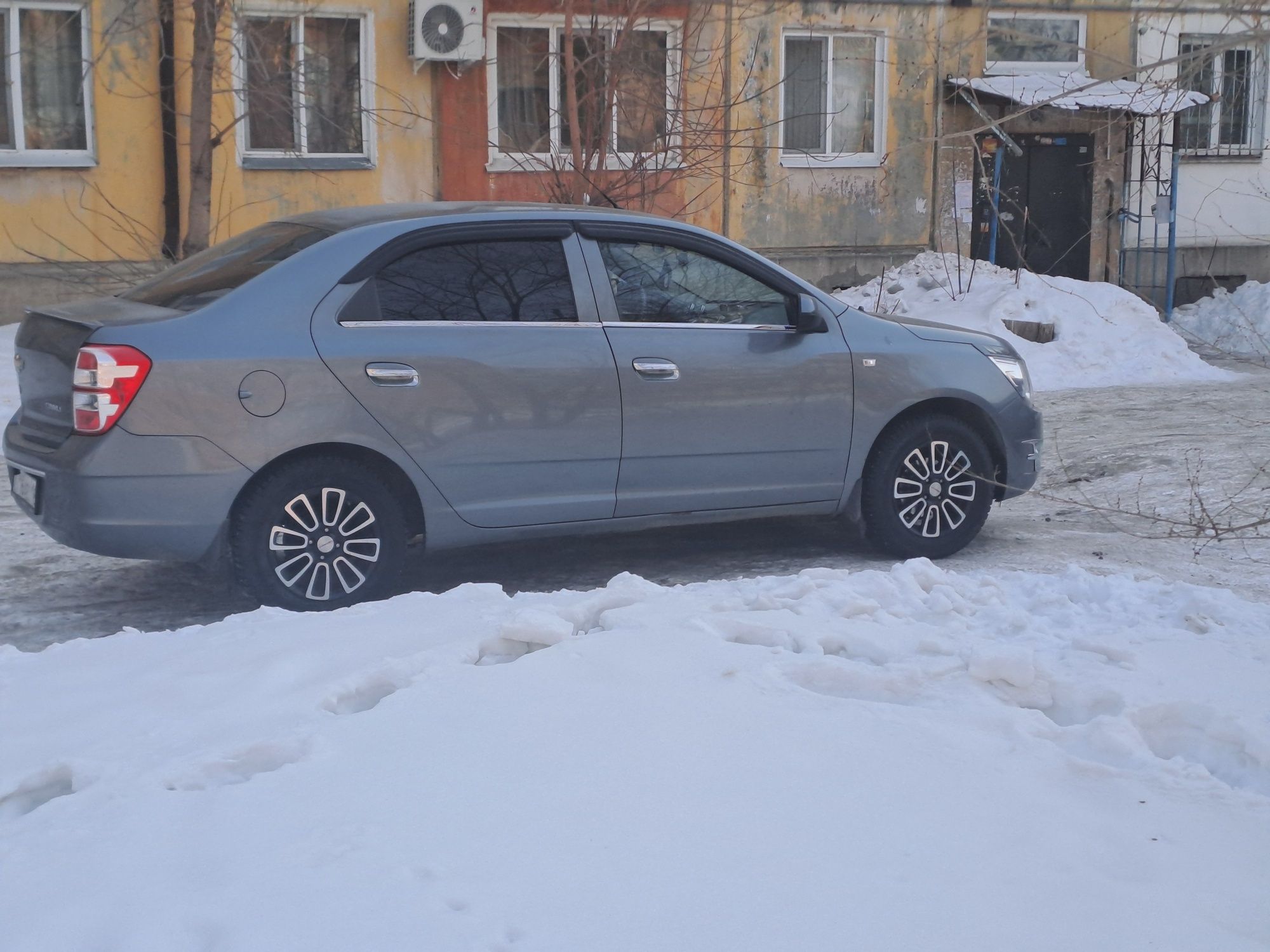 Сдам авто посуточно Шевроле кобальт