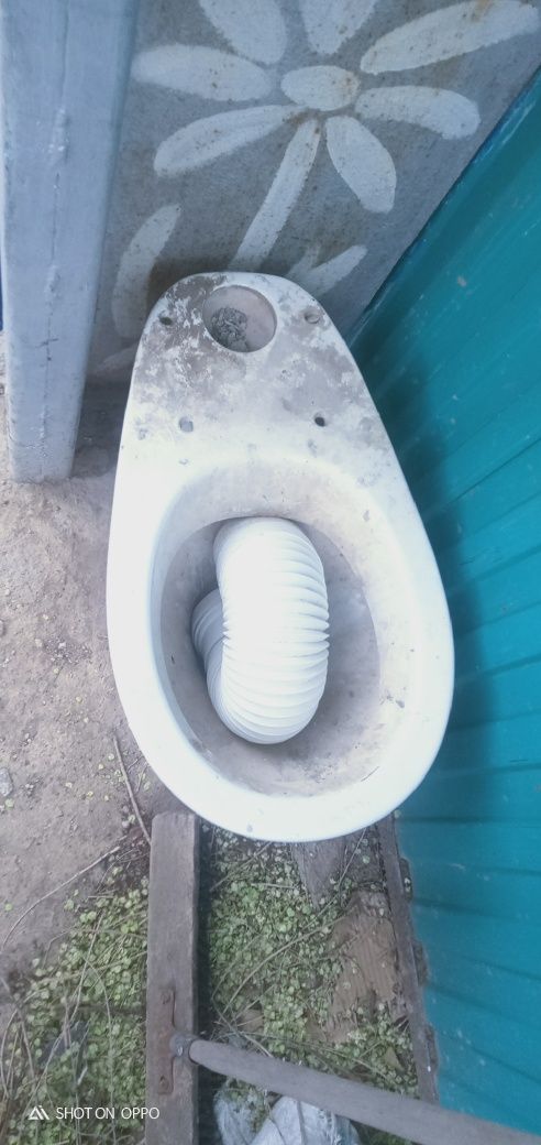 Срочно продам унитаз