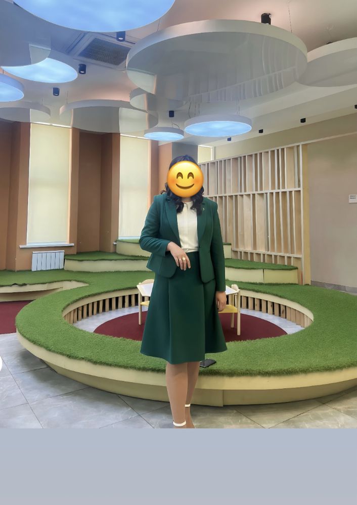 Продам классика юбка костюм