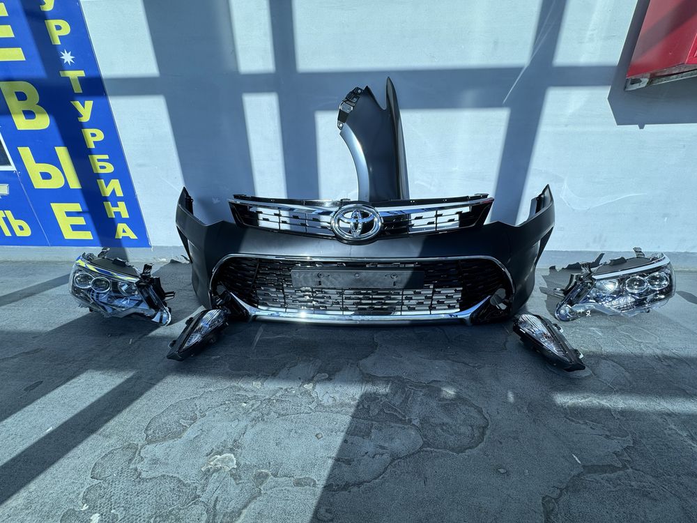 Бампер решетка Toyota Camry 55 EXCLUSIVE