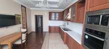 Продам квартиру, 2х комнатная 111.5 м. кв.