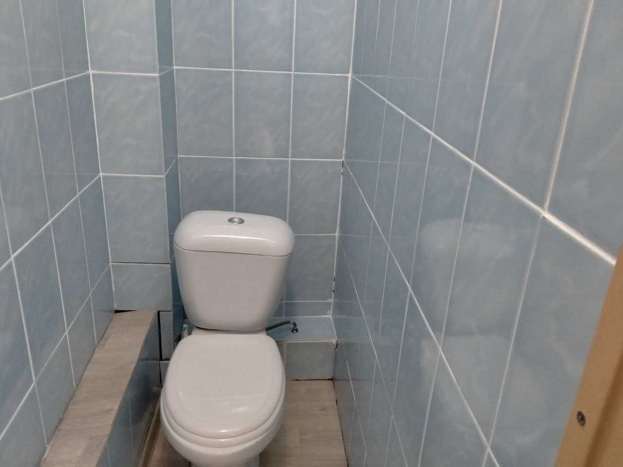 Продажа коммерческого помещения в центре, первая линия.