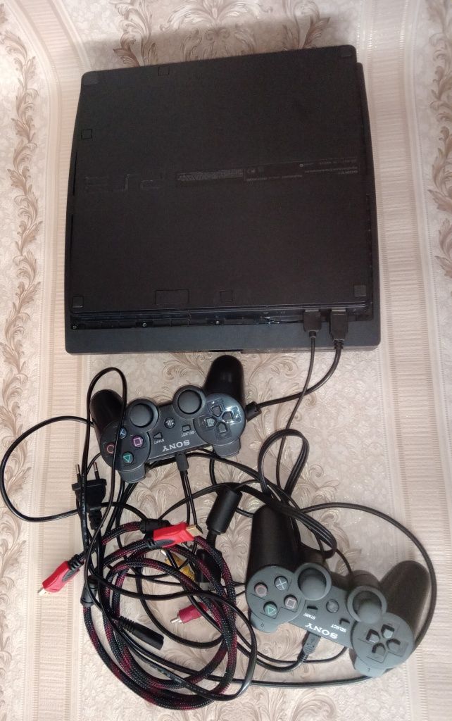 Продам недорого Ps3 приставку