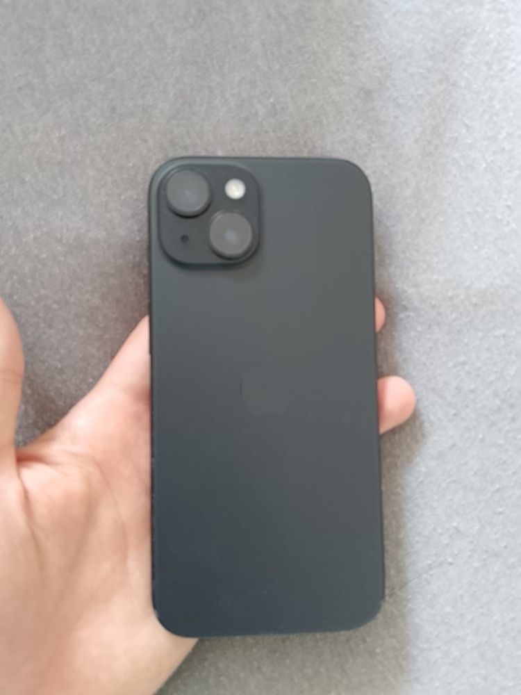 Iphone 15 128gb в отличном состояний