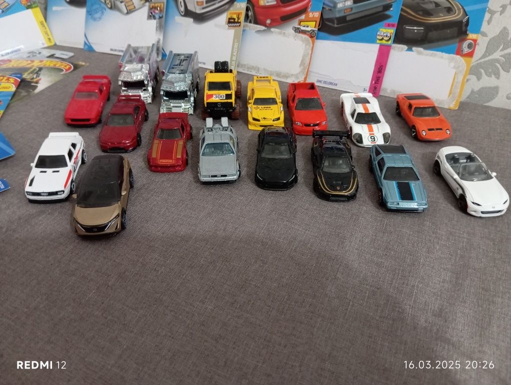 Продам оригинальные машинки Hot Wheels
