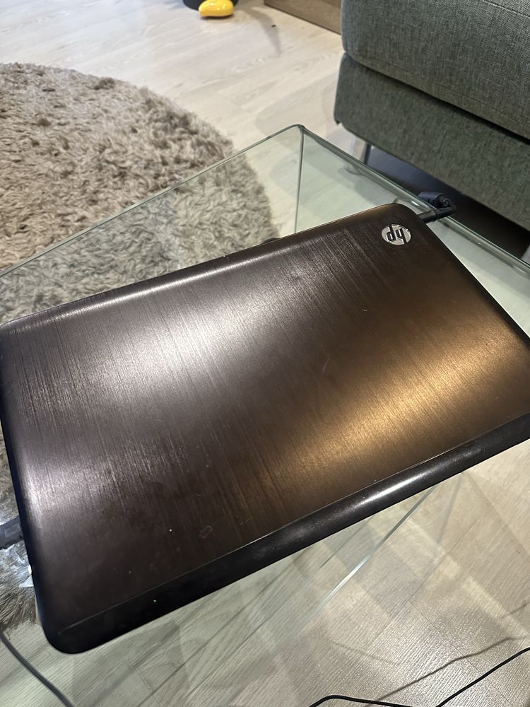 Продам ноутбук i5 8 озу 240 ssd