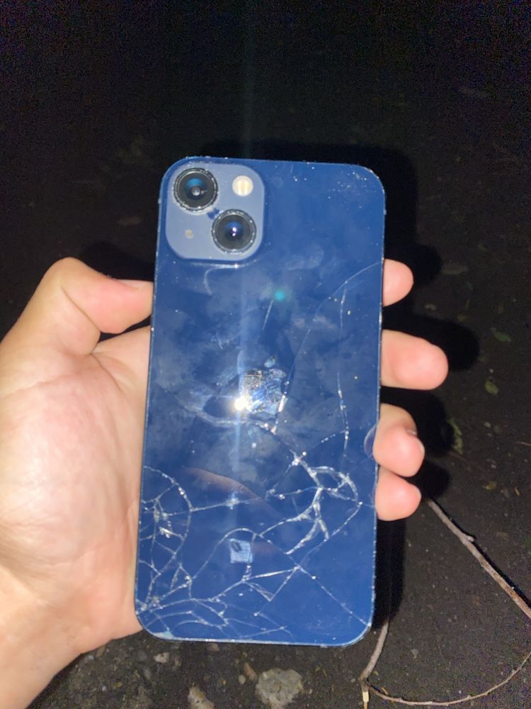 Iphone 13 рабочий  торг есть