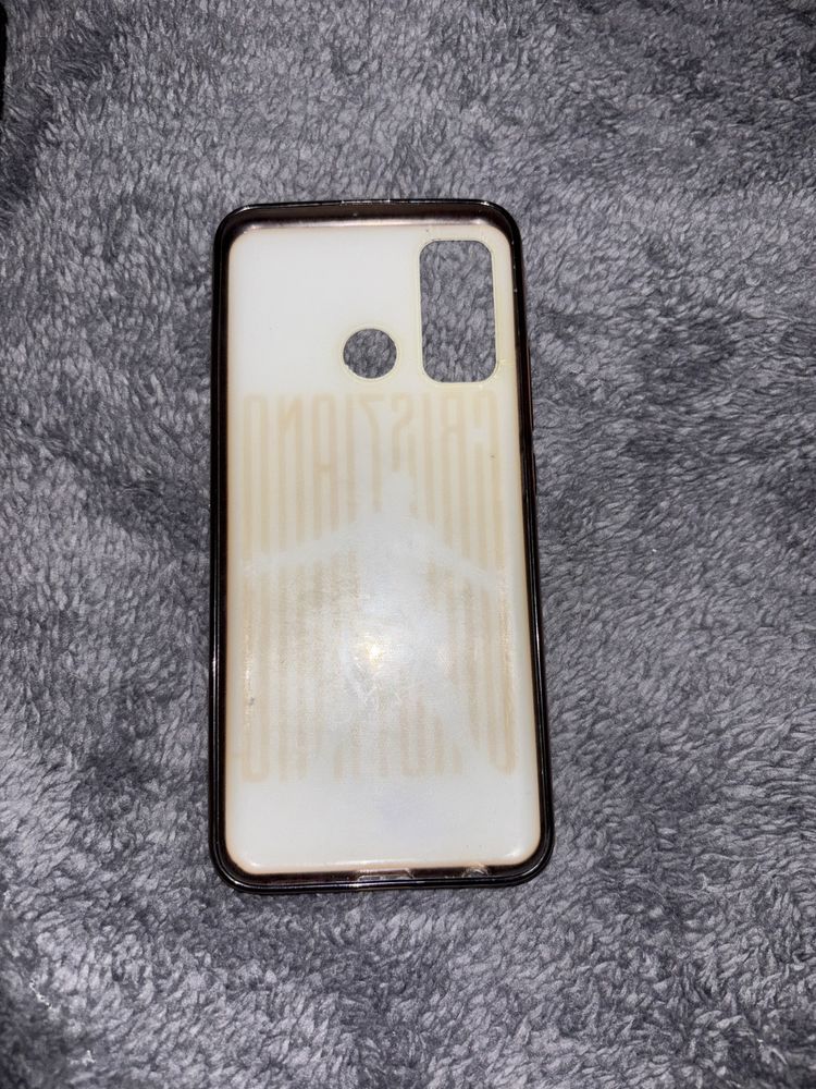 Tecno camon 15-рабочий есть трешины на экране, без зарядки