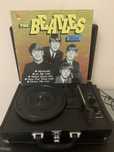 Виниловый проигрыватель Ritmix с диском Beatles