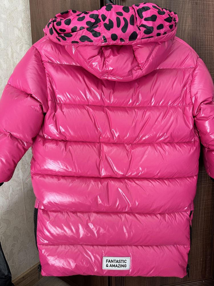 Продам зимнюю куртку Gulliver для девочки