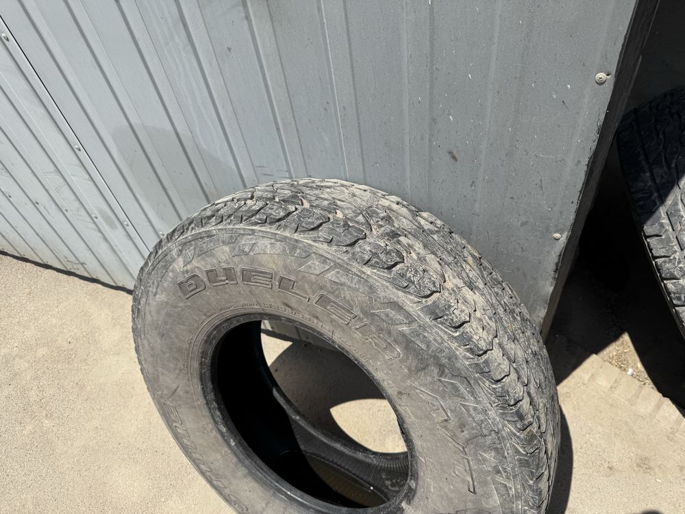 Bridgestone Dueler A/T 235/85R16