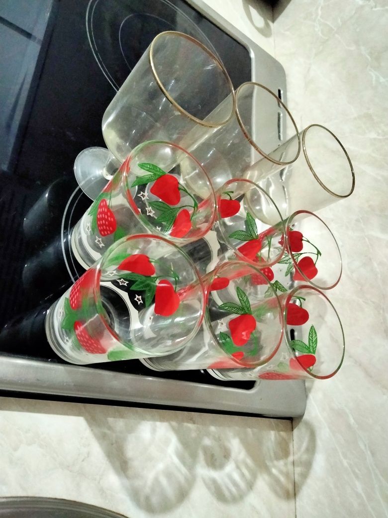 Продаю бокалы стеклянные хорошие
