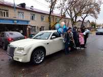 Выписка из роддома, день рождения, свадьба Лимузины в Алматы