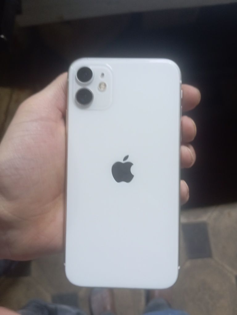 iPhone 11 идеальный состояние 128 Гб
