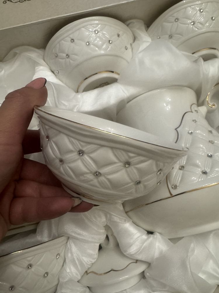 Продам новый чайный сервиз