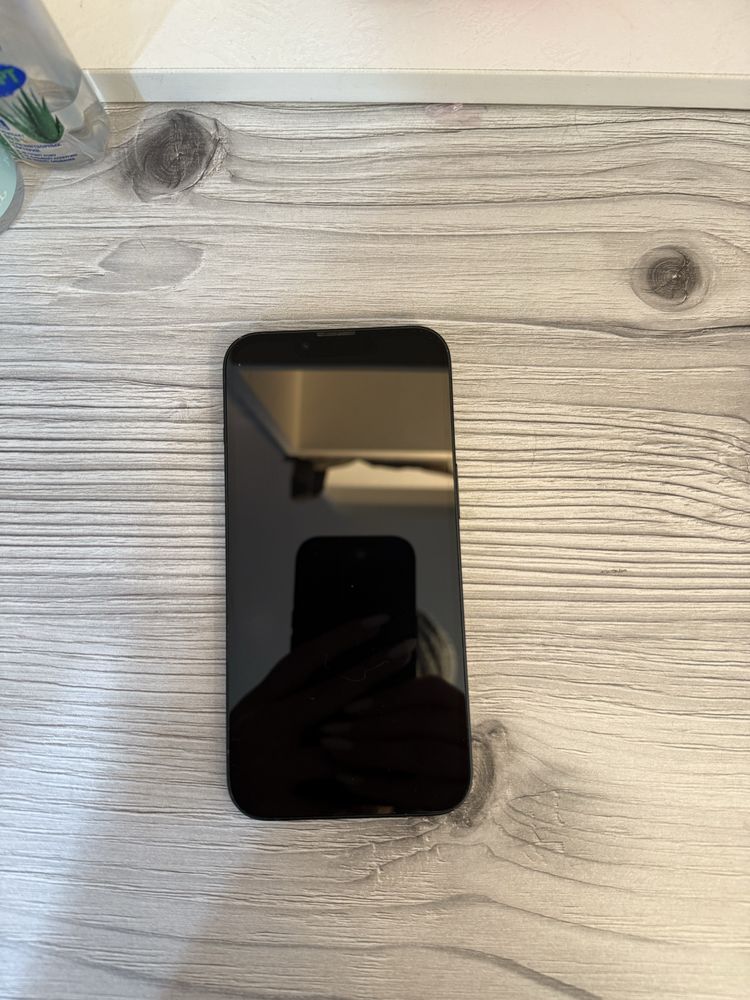 iPhon  13