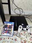 Продаю PlayStation 4 Fat 500 GB в идеальном состояние