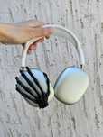 Накладки на наушники Airpods Max - Skeleton's hand