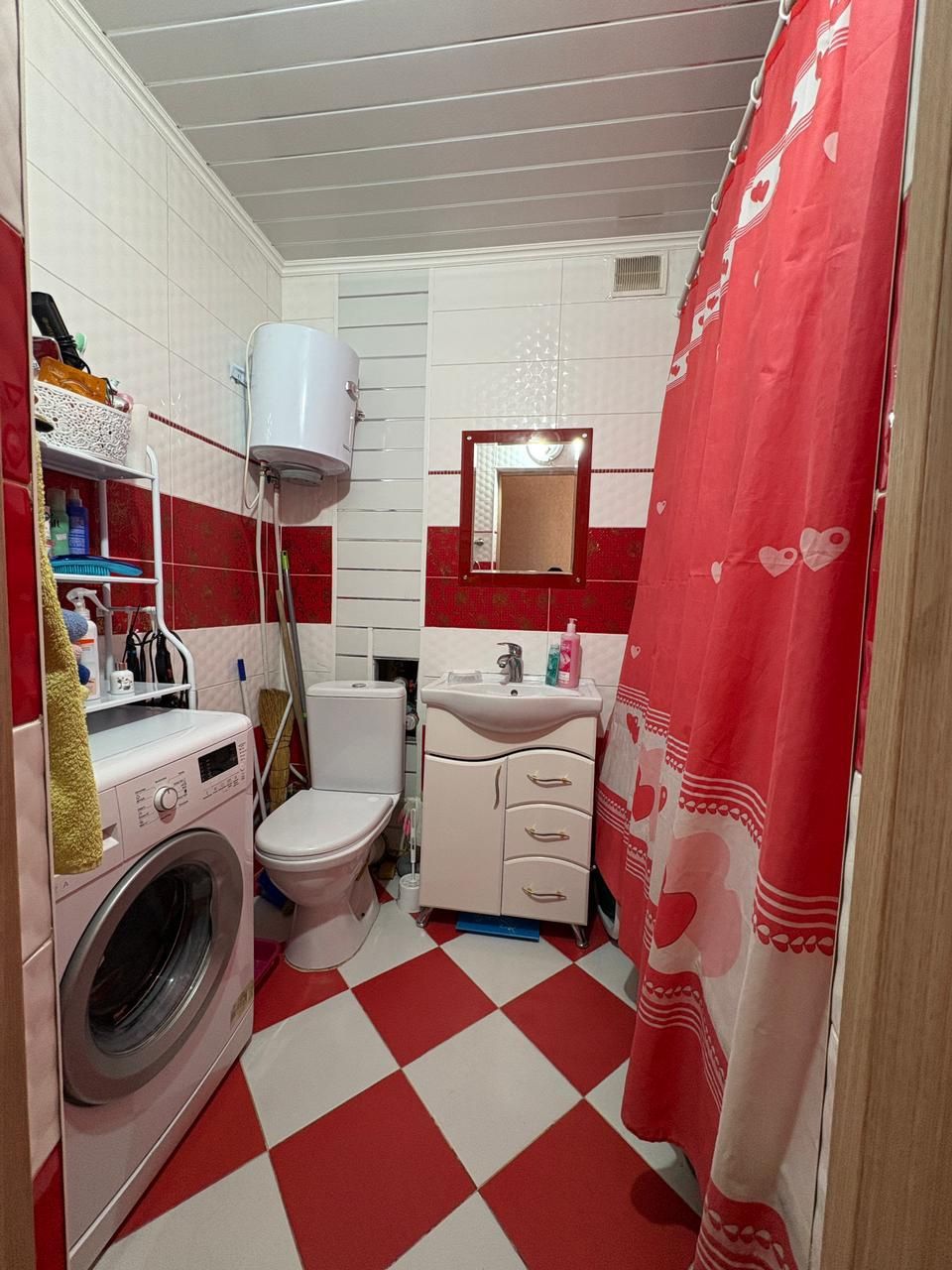 Продается 2 комн квартира в центре