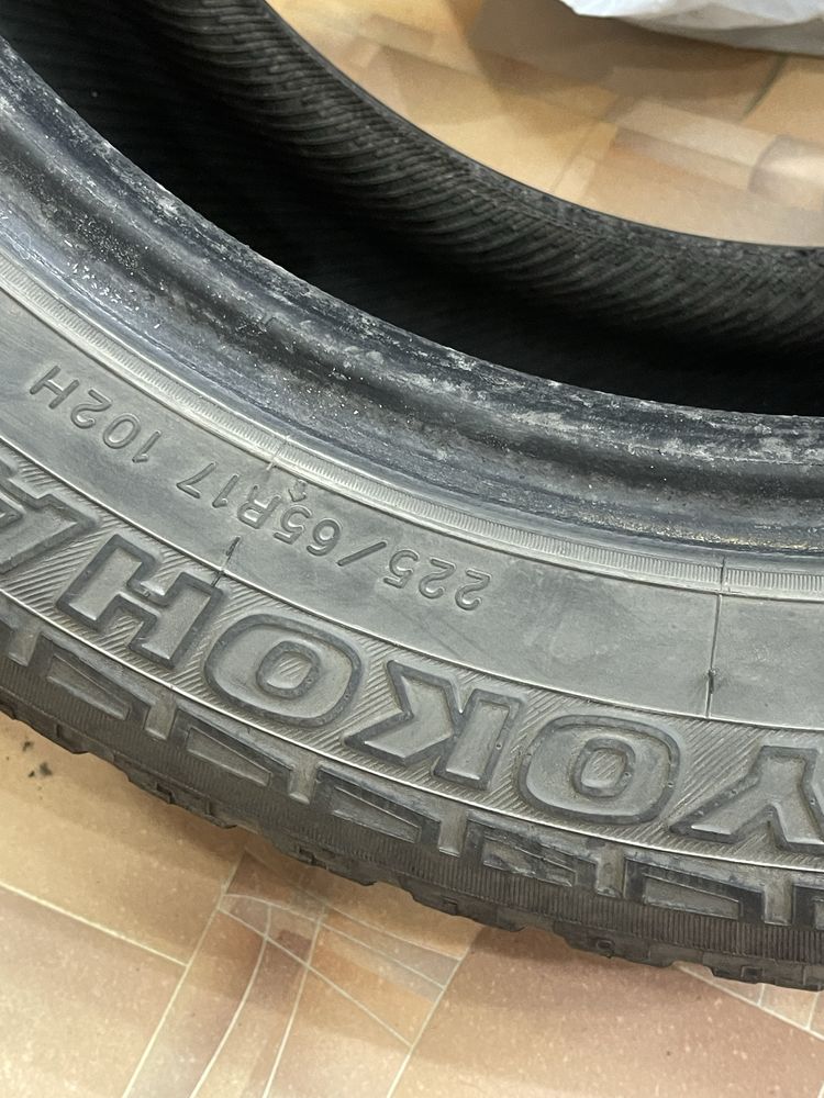 Шины б/у летние 225/65 R17 в хорошем состоянии